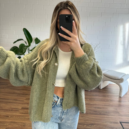 Oversized Cardigan Short